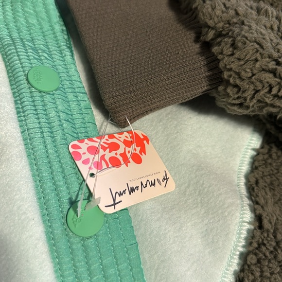 Free People Green and Mint Sweater - Picture 11 of 12